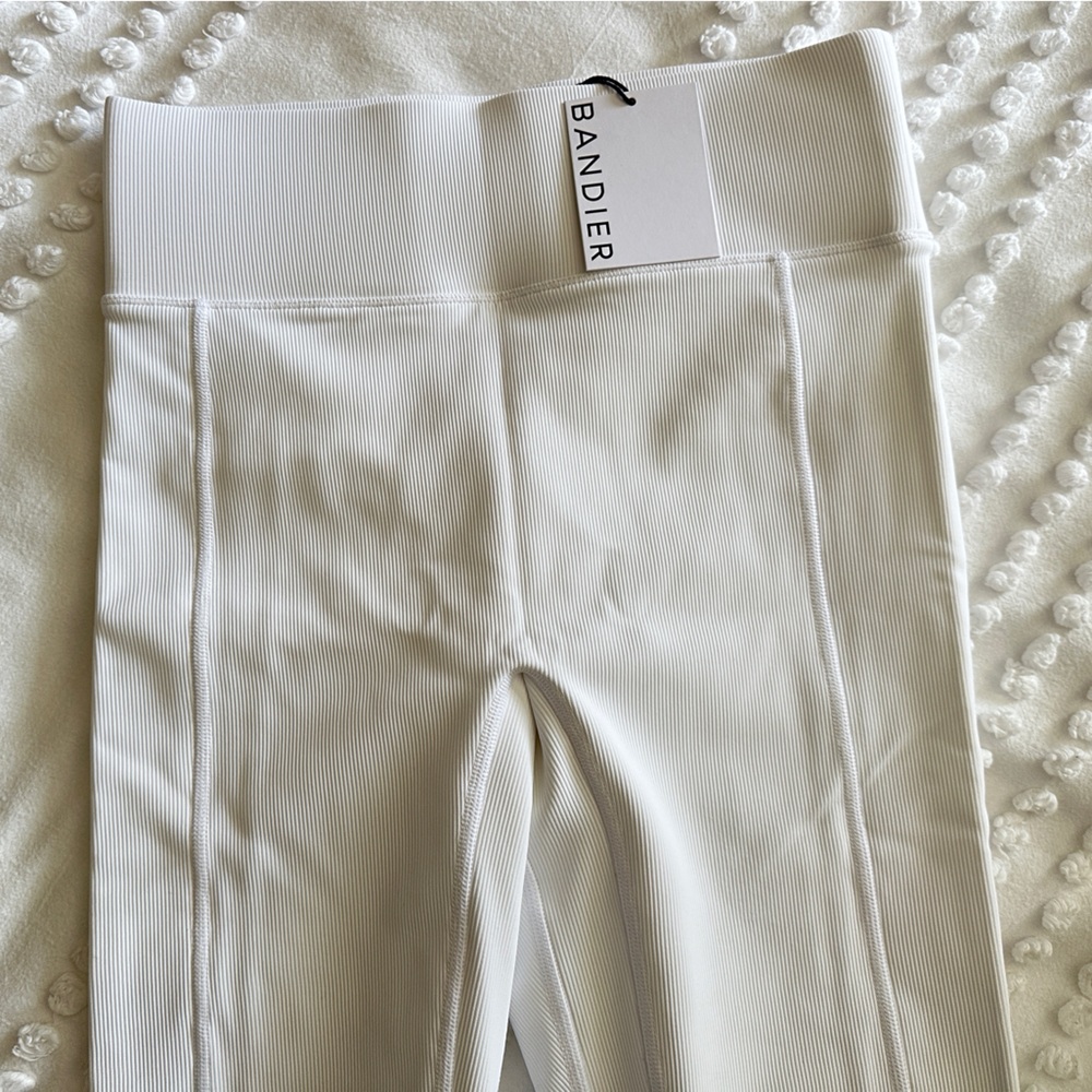 NWT Bandier Center Stage Capri white ribbed leggings, women's size XS